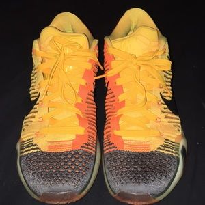Kobe 10s used but GREAT condition!!